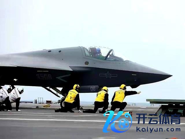 好意思智库分析中国航母力量快速追逐启示 电磁弹射突破瓶颈